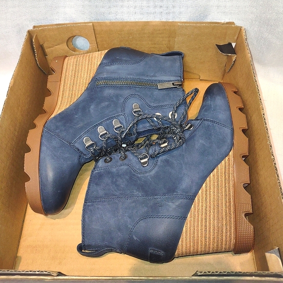 🎉HP🎉 Sorel Joan Uptown Lace Bootie - Picture 10 of 13